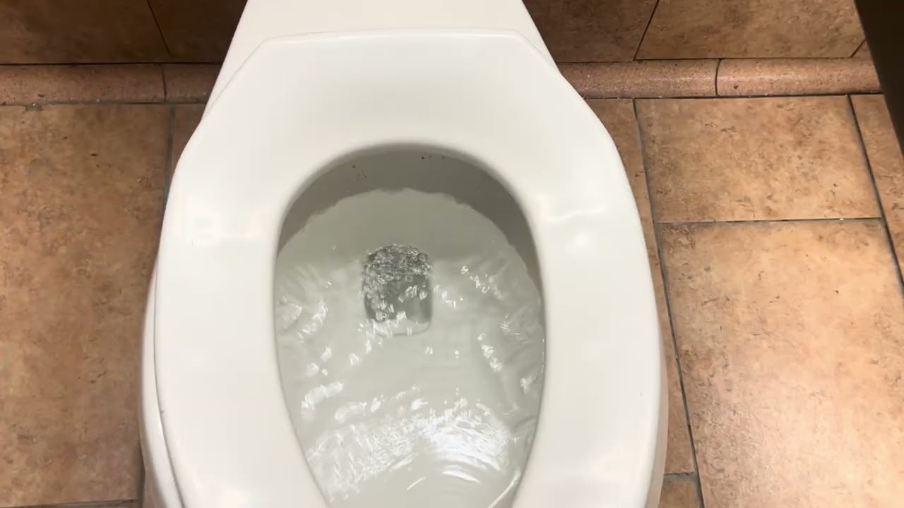 3,158 Walmart Men Restroom Cenver Lamar