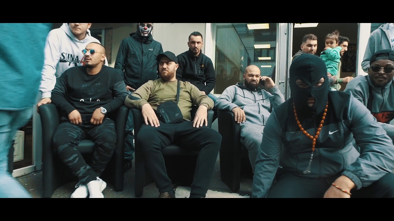 ACHT - PLASTIKWELT prod. by Beatzeps