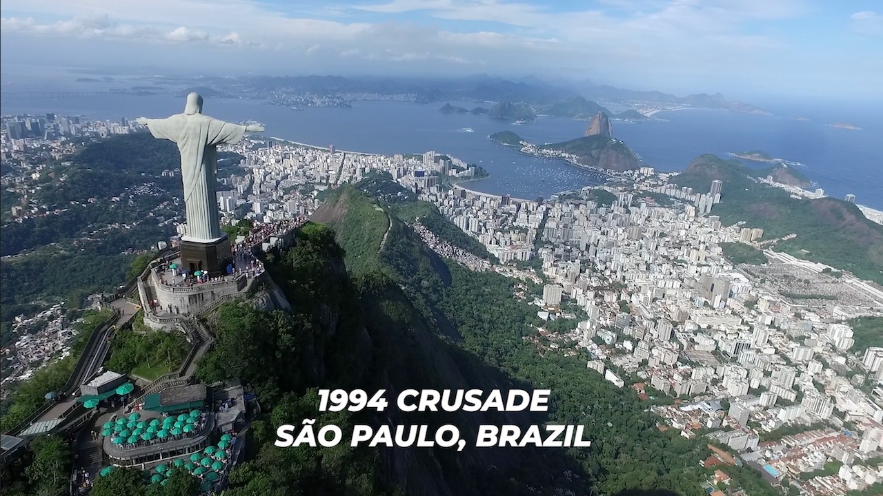 Sacred Sunday Special from 1994 Crusade in São Paulo, Brazil