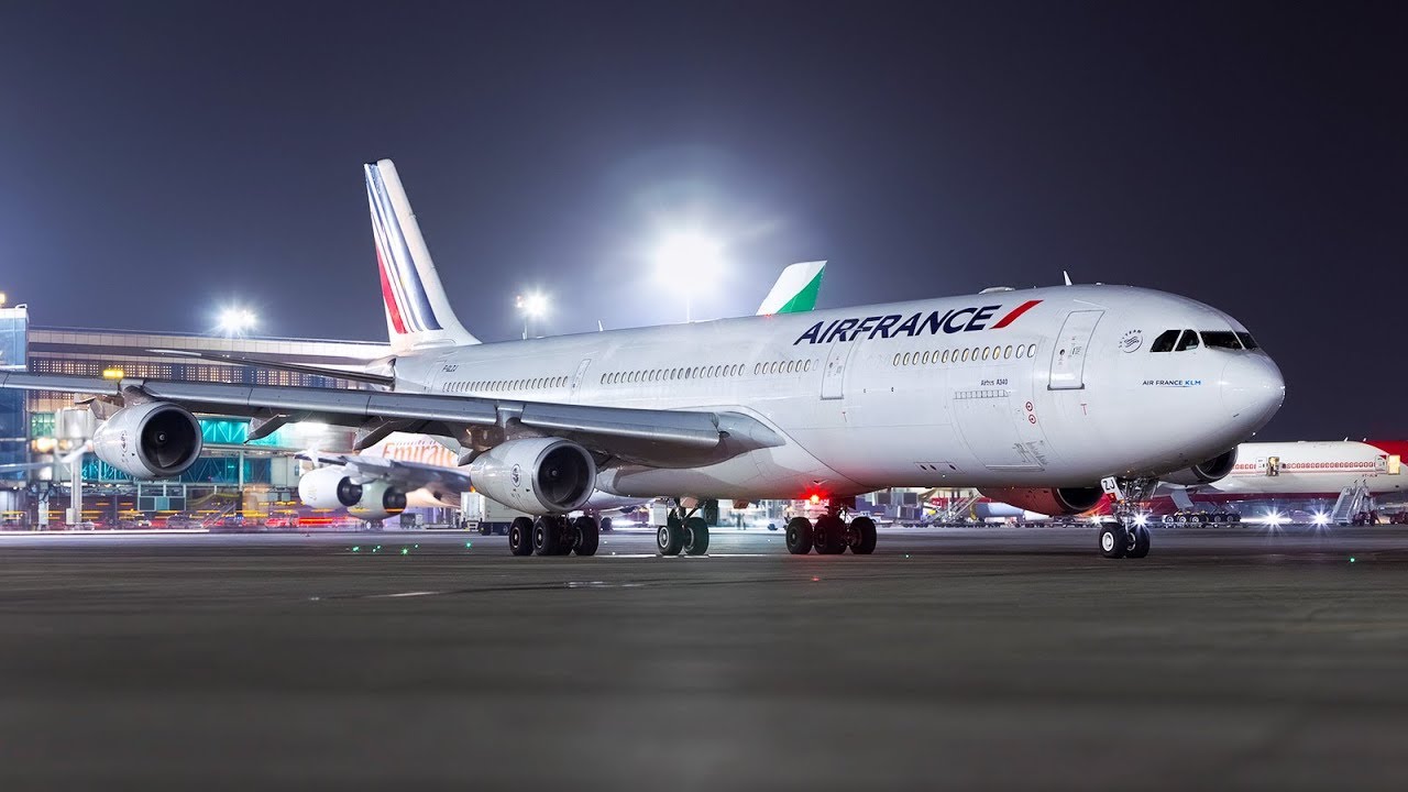 Air France Airbus A340-300 at Mumbai International Airport. [BOM-CDG]