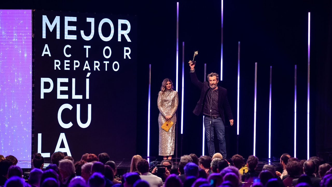 FEROZ 2023: Luis Zahera recoge el premio al mejor actor de reparto de una película por 'As bestas'