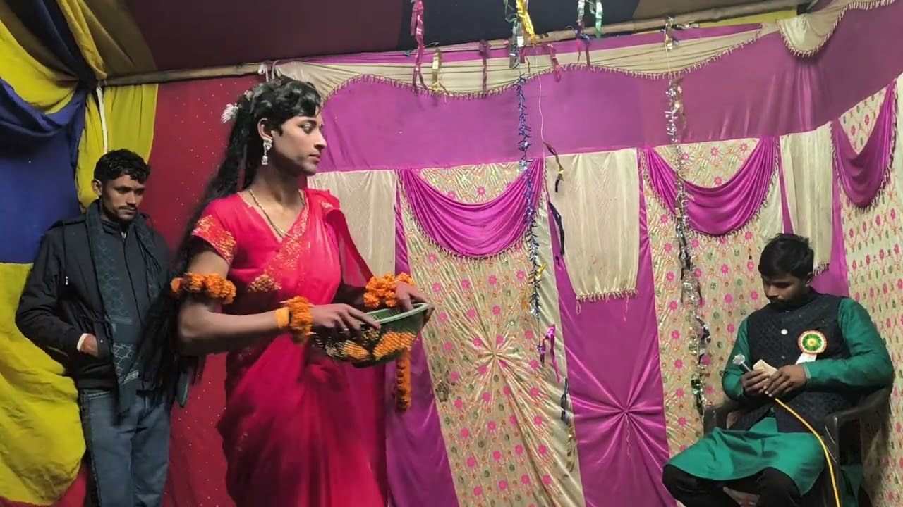 में फुल 🌹बेचती हूं मैं हुं🌺 फुल वाली #viral #trending #dance #youtubevideo @mohankumarofficail3512