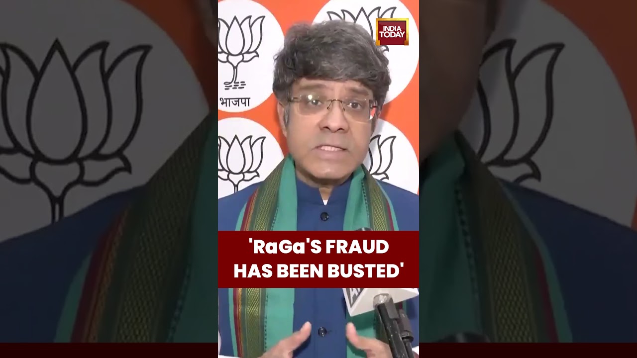 BJP&rsquo;s CR Kesavan Slams Rahul Gandhi Over &lsquo;Fake Book&rsquo; Row, Sparks Political War | #rahulgandhi