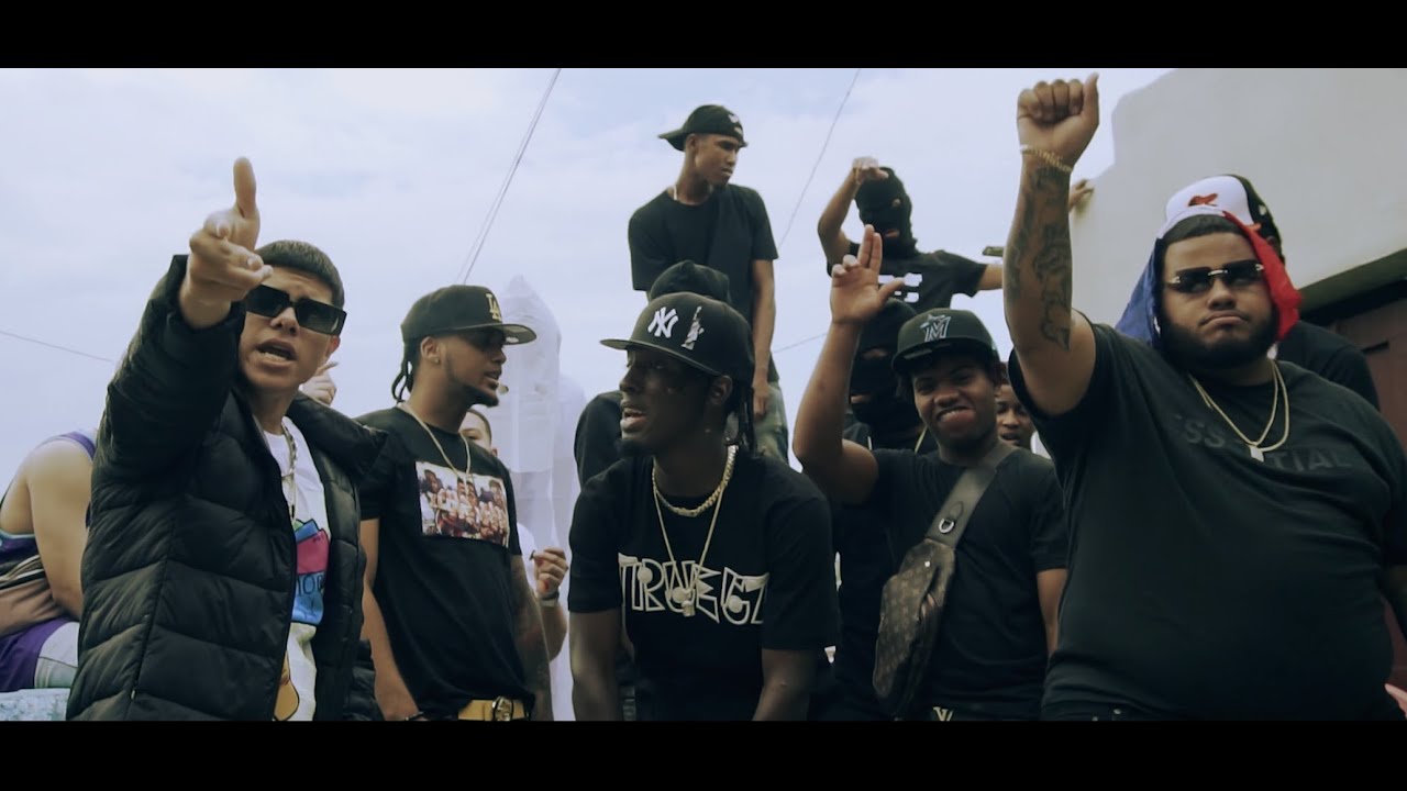 @Yozuel , @MCAlbertico , @youngbladetv4155 -2 Cepillos