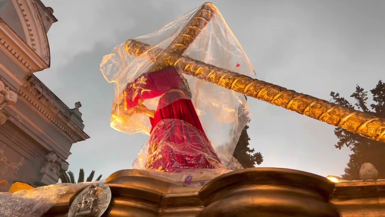 Jesús del Gallito ingresa a San Francisco por fuerte lluvia