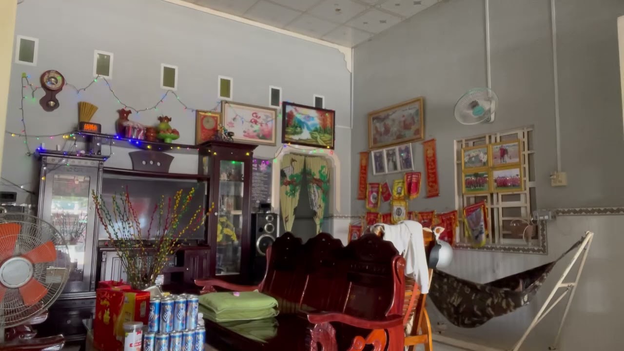 Phạm hùng ca khúc em mang tên thủy tiên 