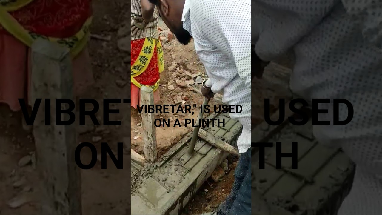 HOW TO USE VIBRATOR IN PLINTH BEAM .#shorts #viralshorts #viral #construction #plinthbeam #concrete