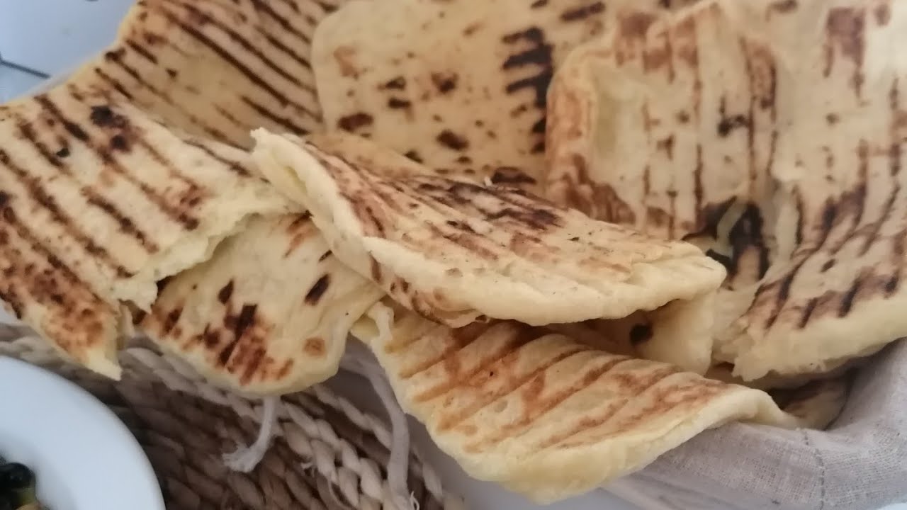 خبز رائع هش وخفيف جربوه ماتندموش مذاق رائع 👍👍