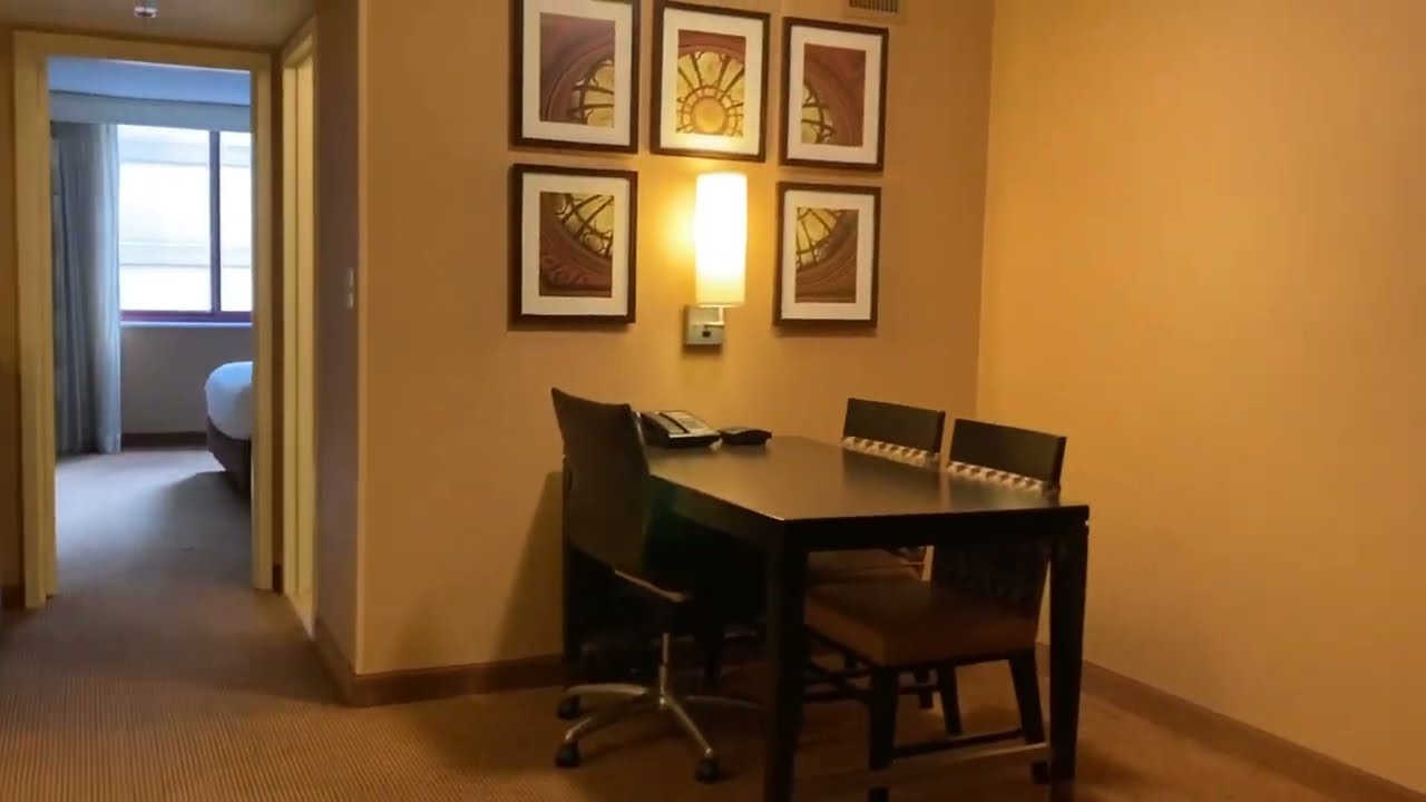 Embassy Suites by Hilton Chicago Downtown River North, 600 N State St, Chicago, IL 60654