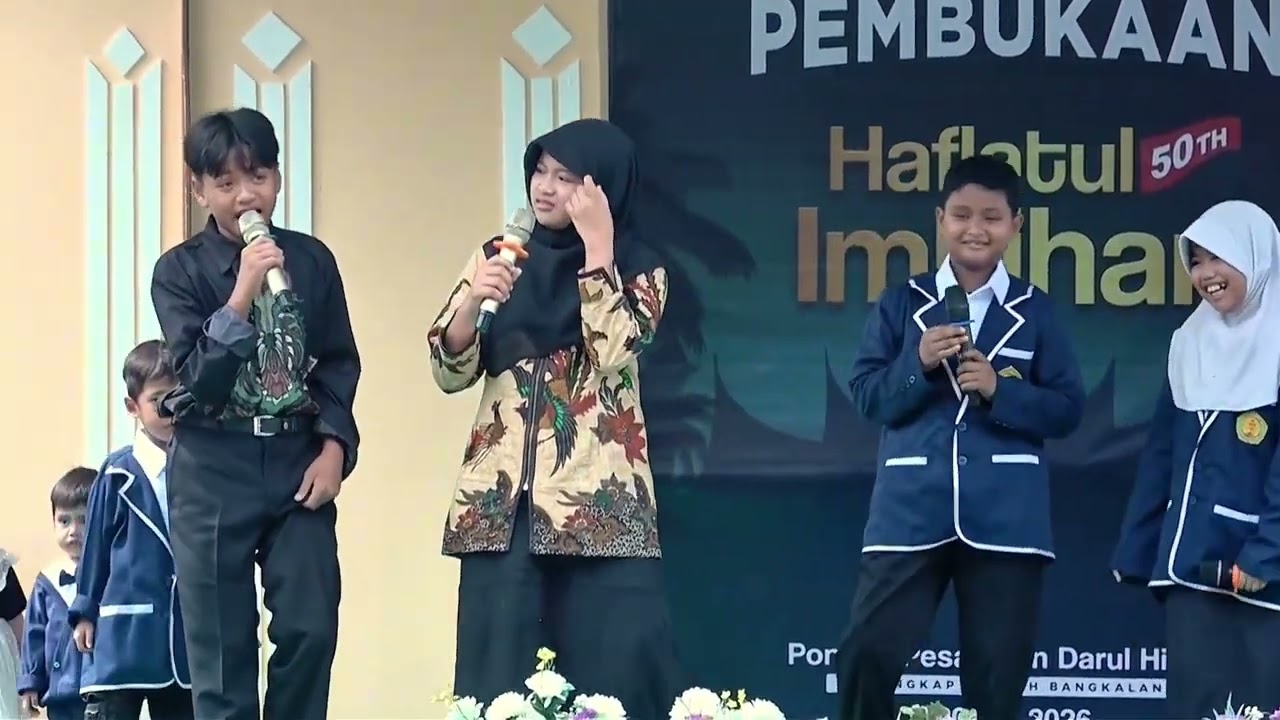Penampilan cucu2 pendiri Pon Pes Darul Hikmah Langkap 😊