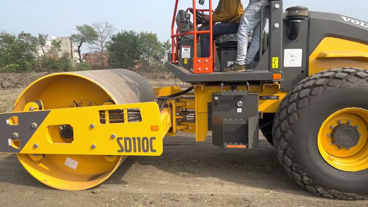 Volvo SD110 Compactor Working Video @timegroupofficial