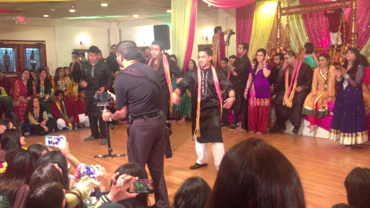 Fatima and Haseeb's Mehendi dance