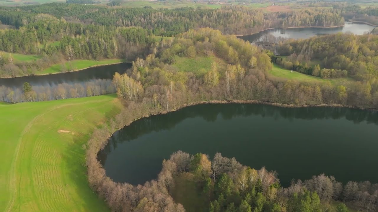 Mglisty poranek kwietniowy w Suwalskim Parku Krajobrazowym