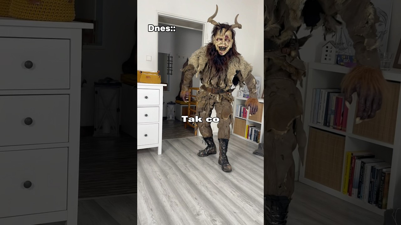 Čerti  a děti dř&iacute;v VS dnes #krampus #sranda #humor #zabava #vtip