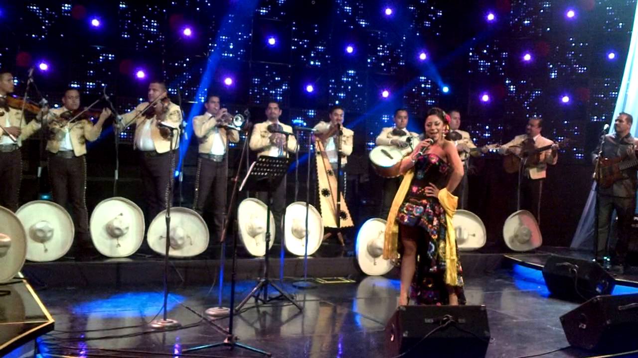 Rosy Arango canta Popurrí Ranchero