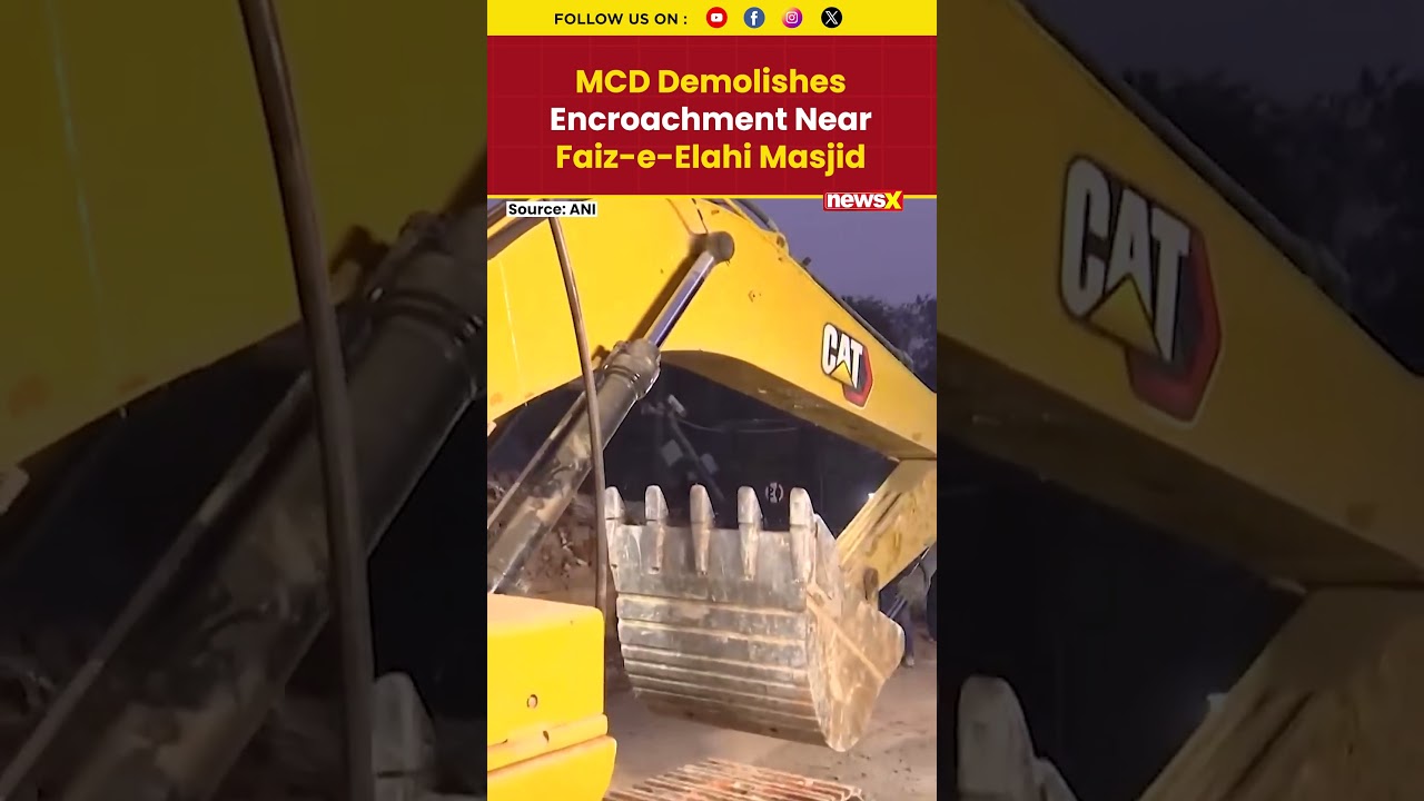 MCD Demolition Near Faiz-e-Elahi Masjid Triggers Stone Pelting, Police Injured #shorts #trending