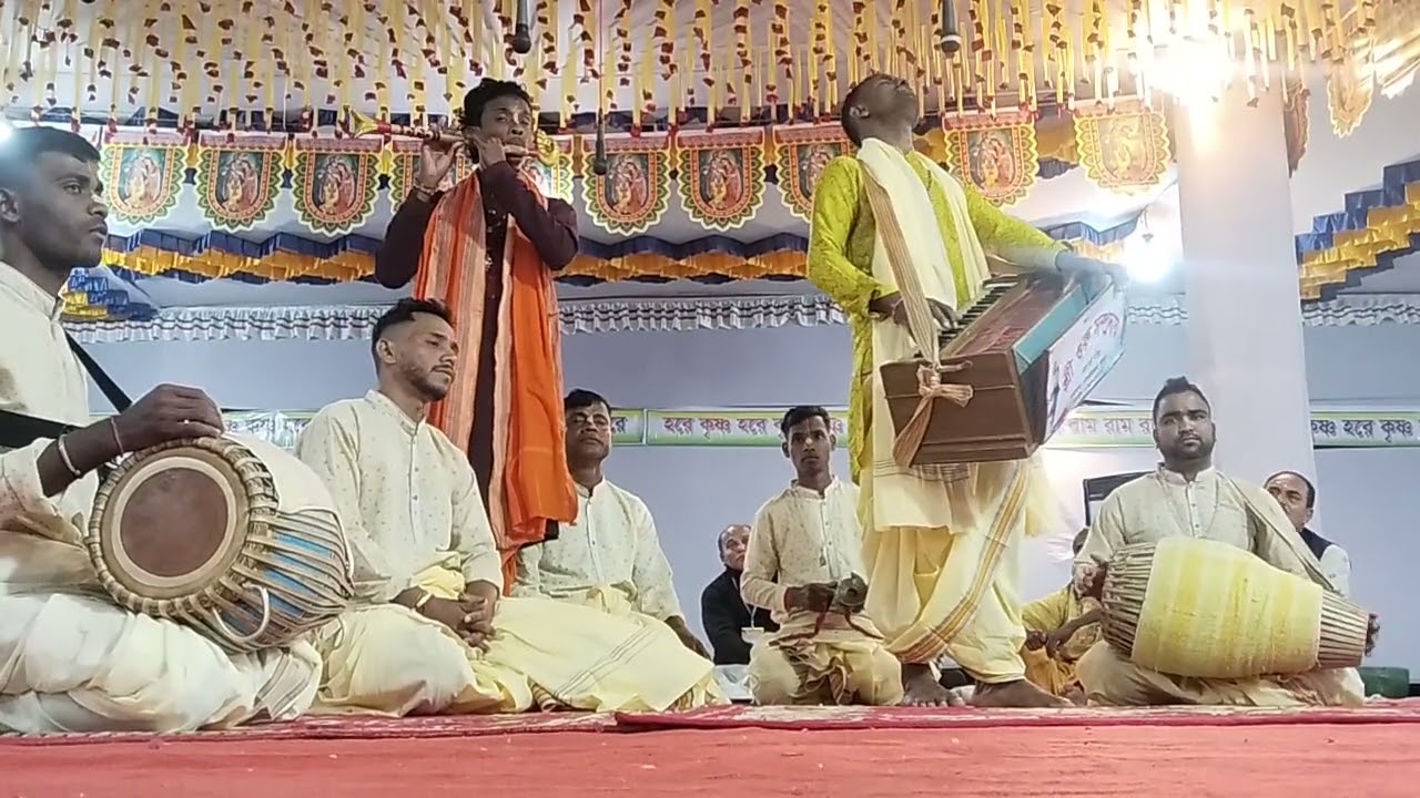 সন্ধ্যা আরতী হরিনাম কীর্ত্তন #হরিনামসংকীর্তন​ #kirtan​ #harekrishna​ @Sp-by5mb 