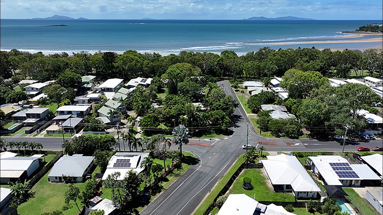 Beachside Living in Bucasia | 4 Downie Ave