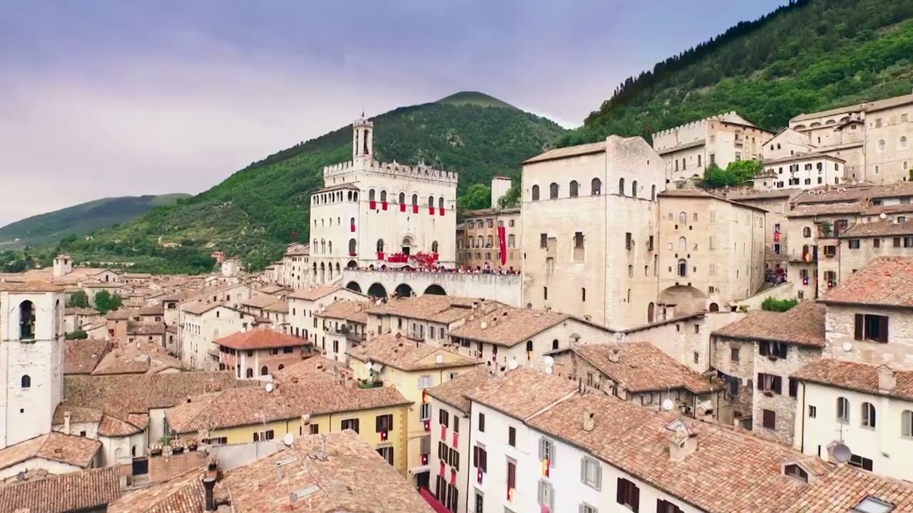 L'anno che verrà- Perugia- 31 Dicembre 2022 - #Rai1  #amadeus