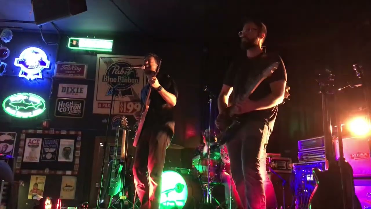 SKINNY POWERS @ YOUNG AVENUE DELI