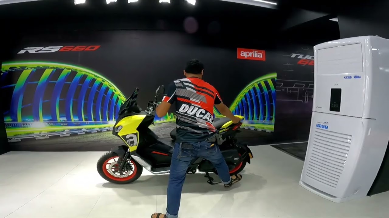 Is the aprilia SR GT 200 a good bike? HELL YEAH!!!
