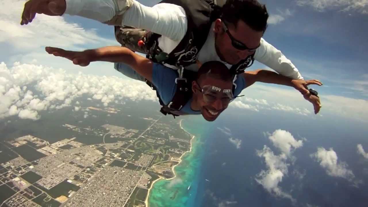 Skydiving in Playa del Carmen, Mexico