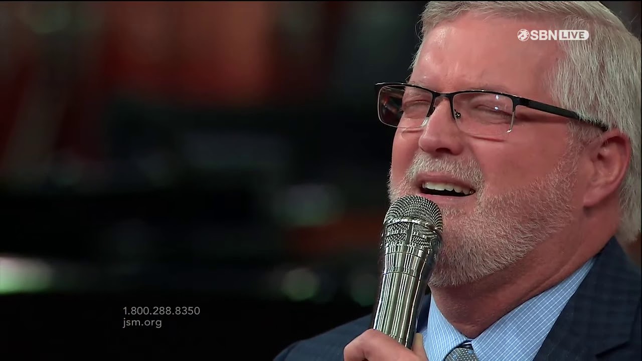 He Will Hold Me Fast (LIVE) - FWC Singer Robin Herd