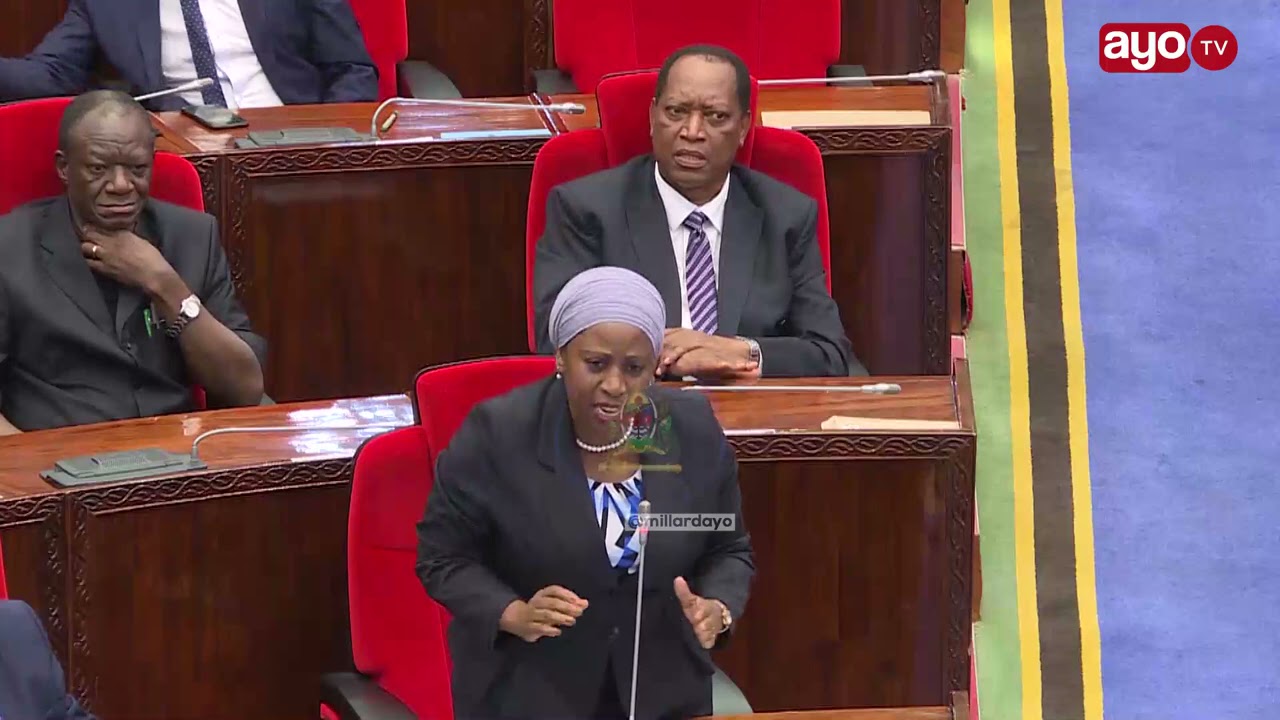WAZIRI UMMY MWALIMU ALIVYOSHANGILIWA BUNGENI
