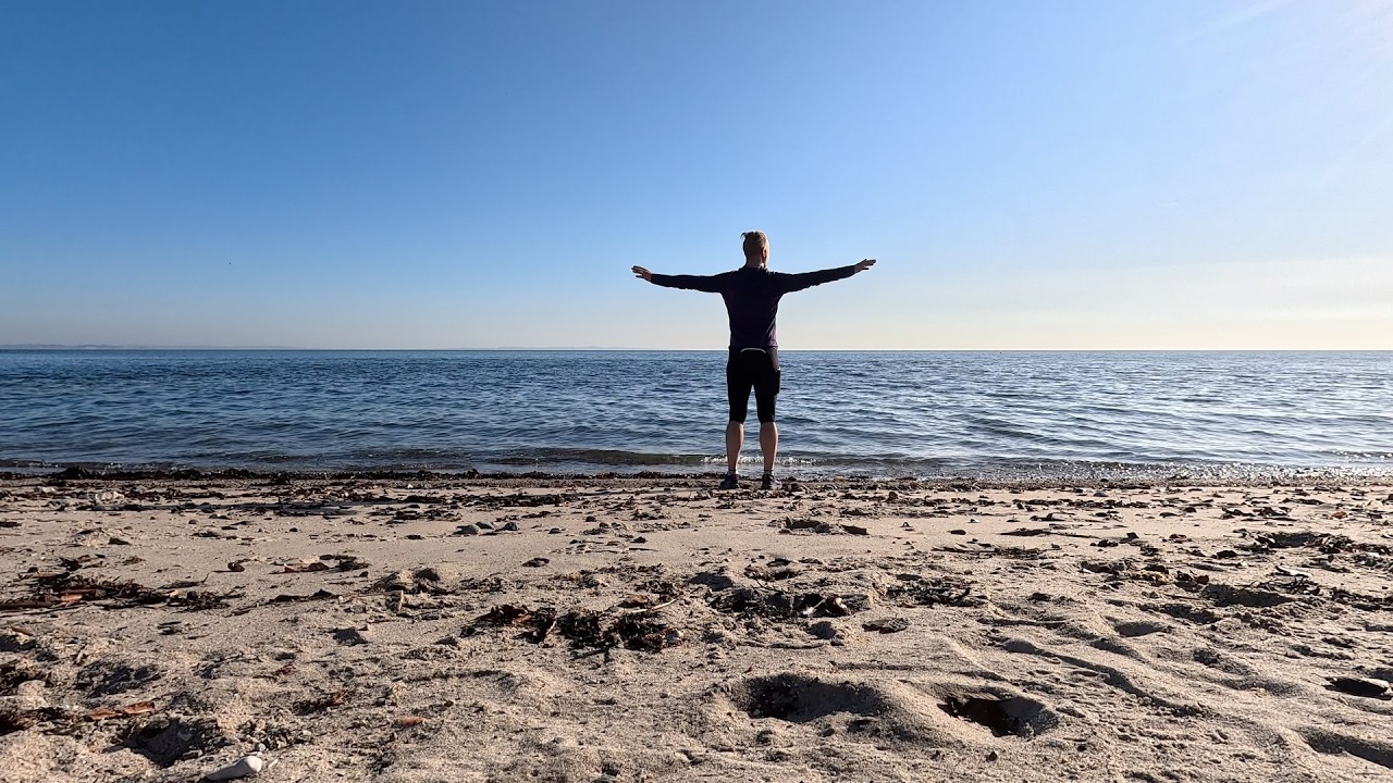 Halfdan Runs - Spring Sun & Coastal Trails