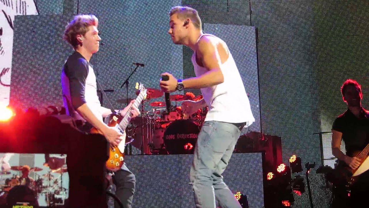 One Direction - Teenage Dirtbag Melbourne Concert