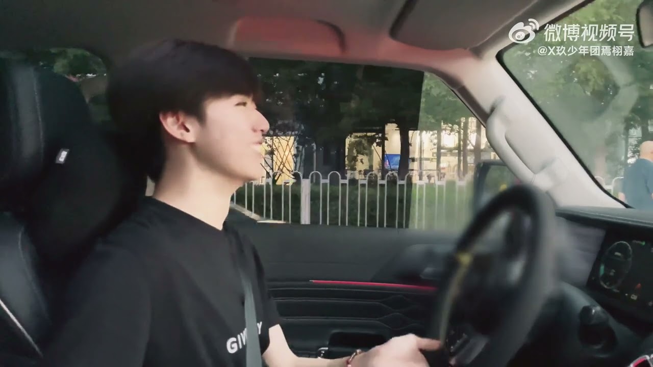 【焉栩嘉YanXuJia】明星V放送：解鎖新運動 微博視頻更新Weibo Video Updated 230807