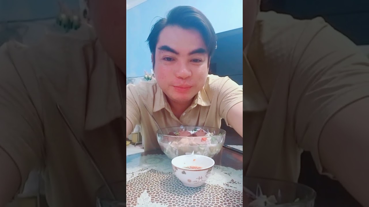 Mời Cả Nhà Ăn Bánh Canh Với Mình Nha 