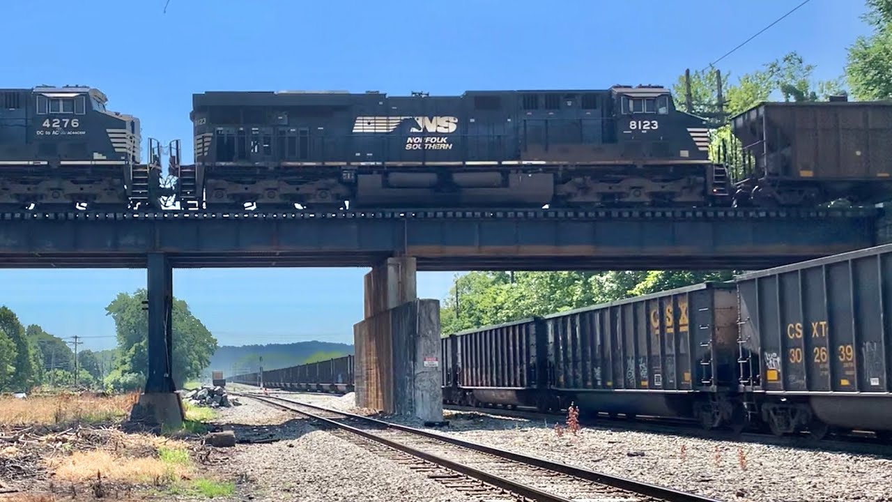 7 Locomotive Coal Train Goes Over Coal Train!  Norfolk Southern Train Over CSX, Kenova West Virginia