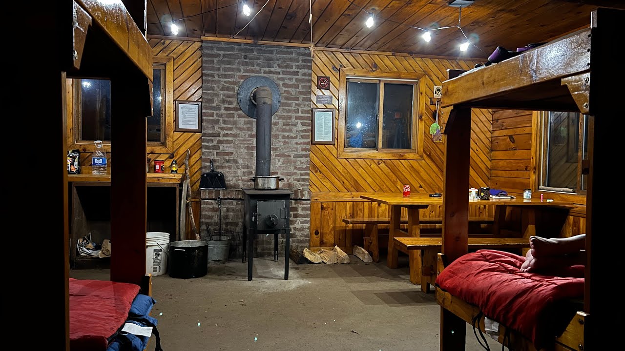 GITCHE GUMEE CABIN / PORCUPINE MOUNTAINS