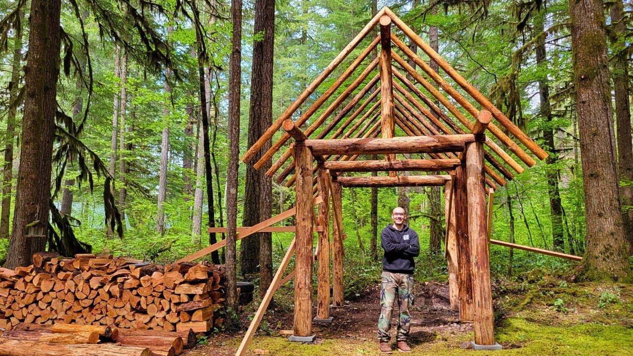 Log Woodshed Build Part 3: Roof Ridge Beam & Rafters