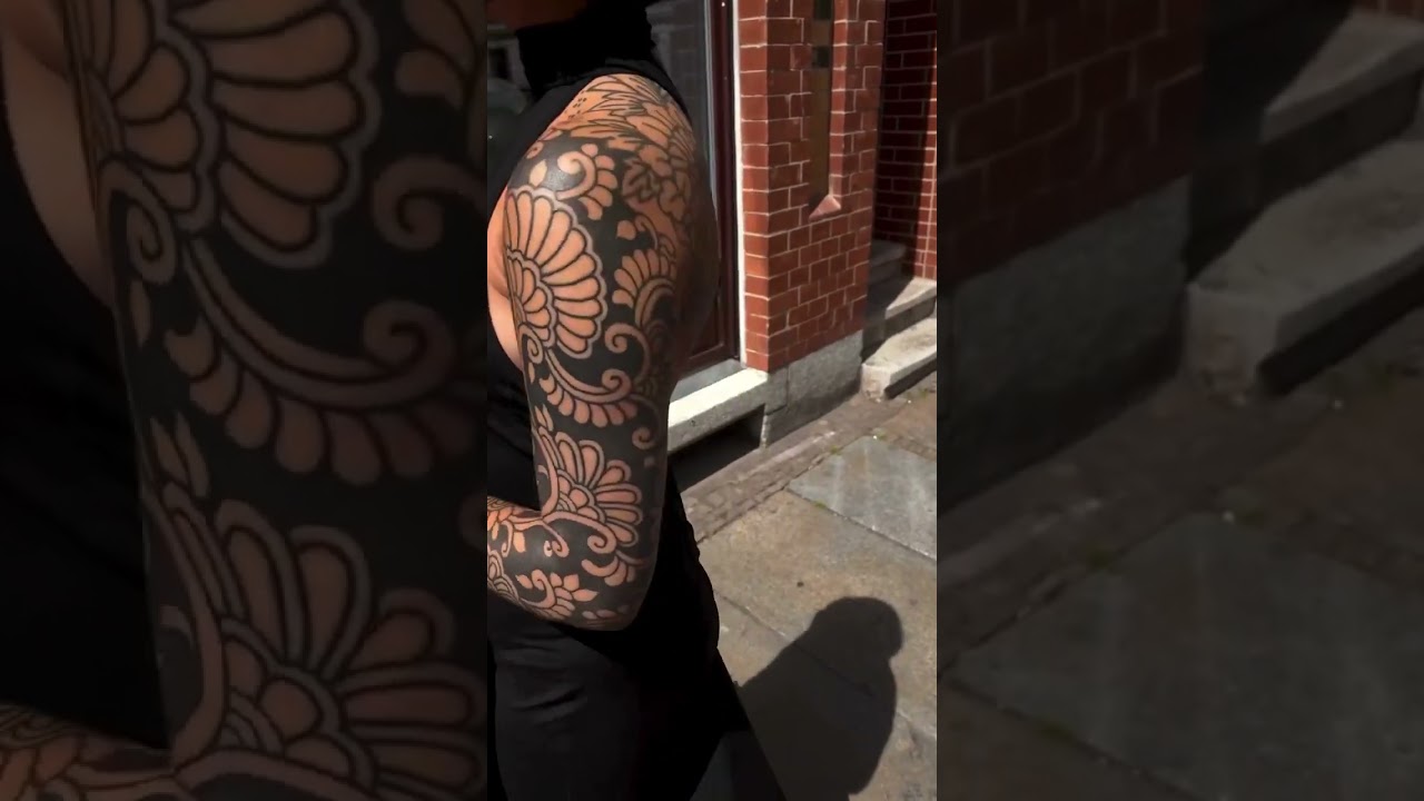 Ornamental tattoo by • @lennblacklotus 
