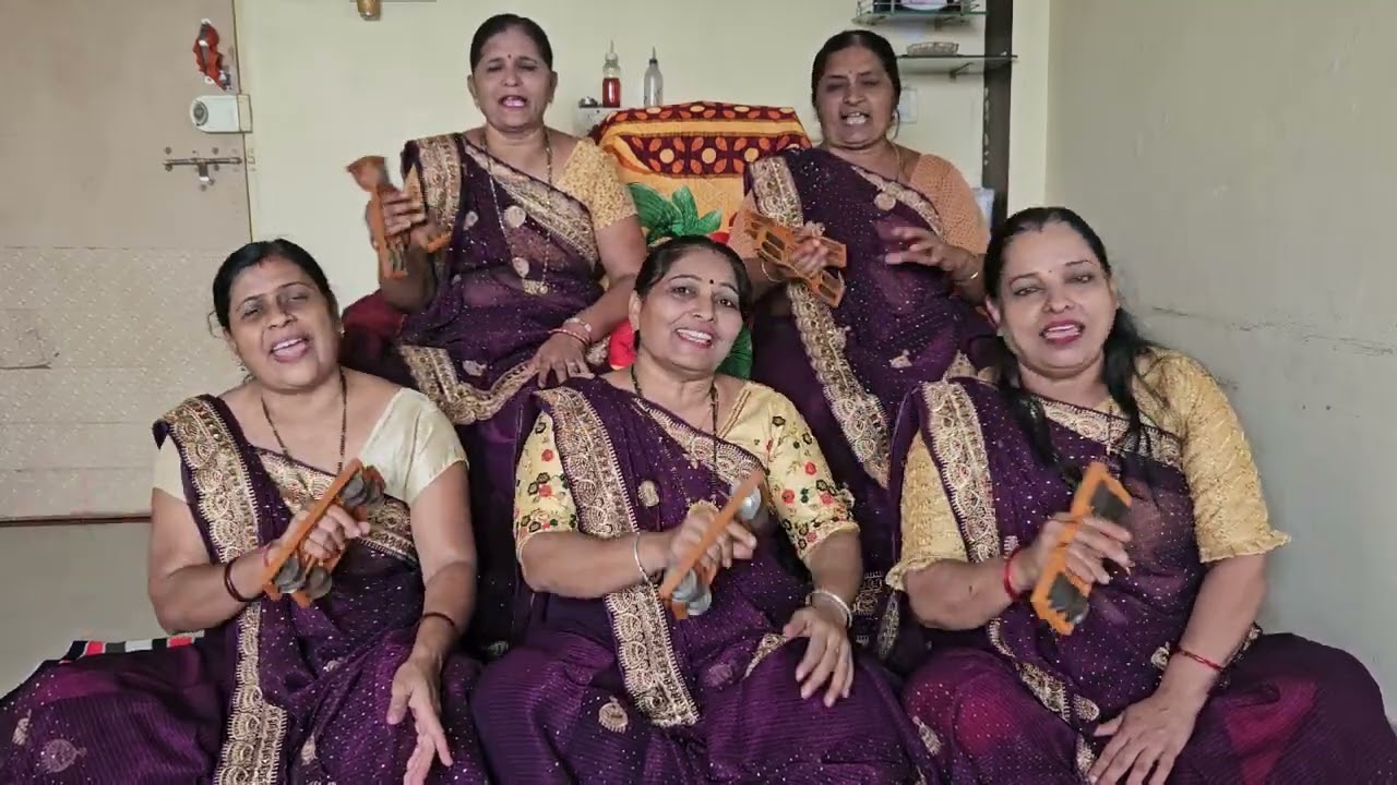 નવું ભજન છે મારો વાલો ગોમતીના ઘાટે છે આ તો ત્રિવેણી સંગમ છે (નીચે લખેલું છે)