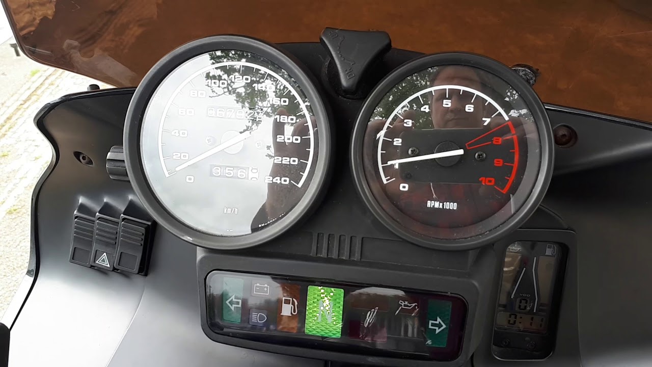 BMW R1100RS