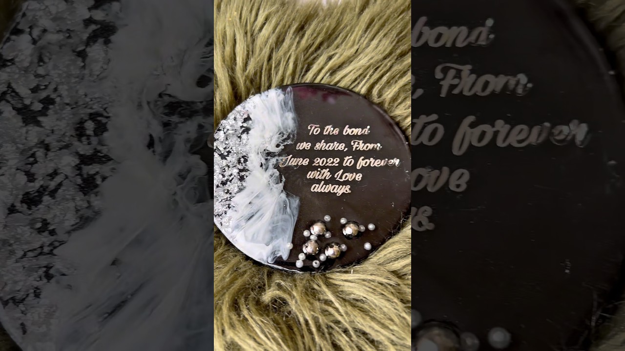 Adding magic in my Resin plaques ❤️#resin #tray #coaster #wedding #decore Best gift for loved one