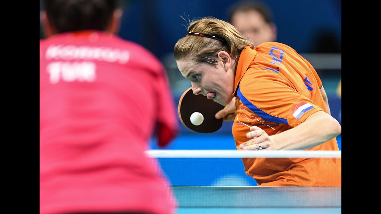Amazing diving shot from Kelly van Zon | Table Tennis Rio 2016 Paralympic Games