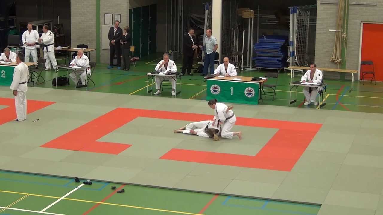 Julia Examen 1e Dan Jiu Jitsu