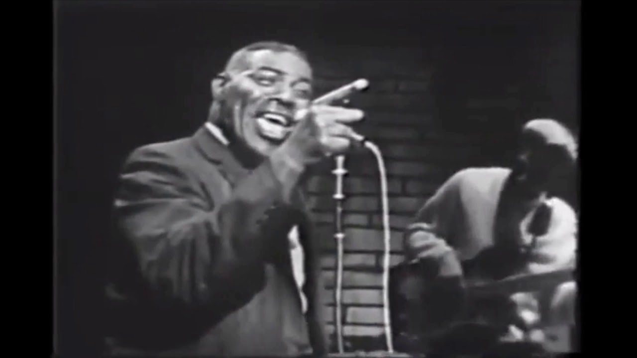 🎸 Blues Chronicles #28: Howlin' Wolf - Guitar History Lesson - Reverend Robert Jones