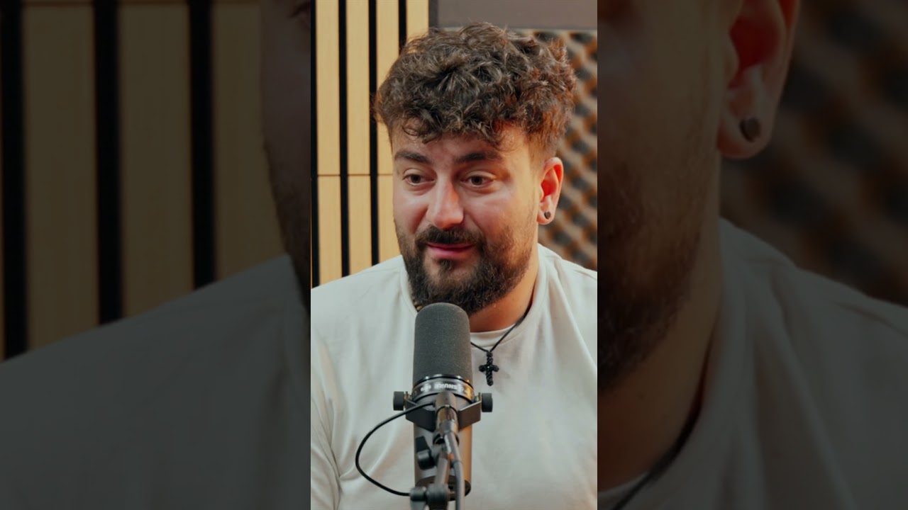 Egyar&aacute;nt b&uuml;szke rom&aacute;n &eacute;s magyar identit&aacute;s&aacute;ra is // Alin Nicuta (4S Street) - Dalszerző Podcast 5.