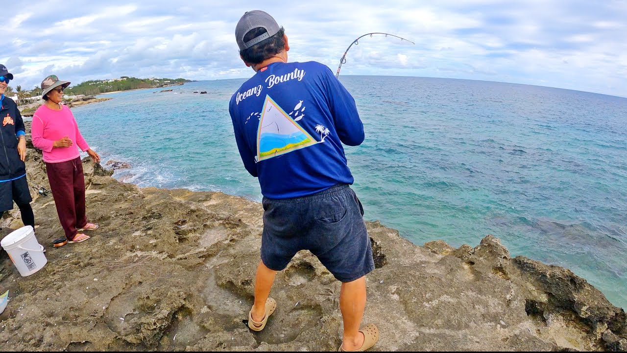 Driving Around Bermuda Looking for Fishing Spots | 2023