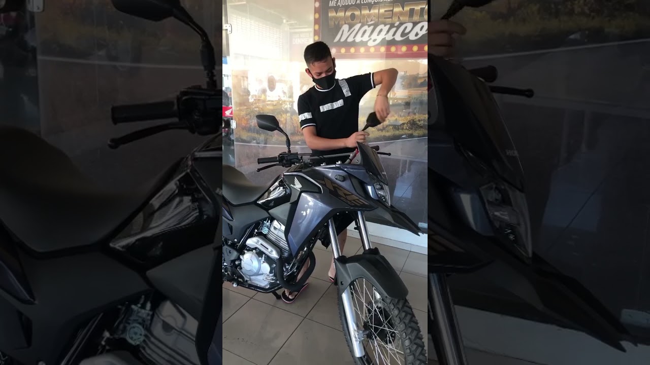 MENOR BUSCANDO A XRE300 0KM NA HONDA (2022)