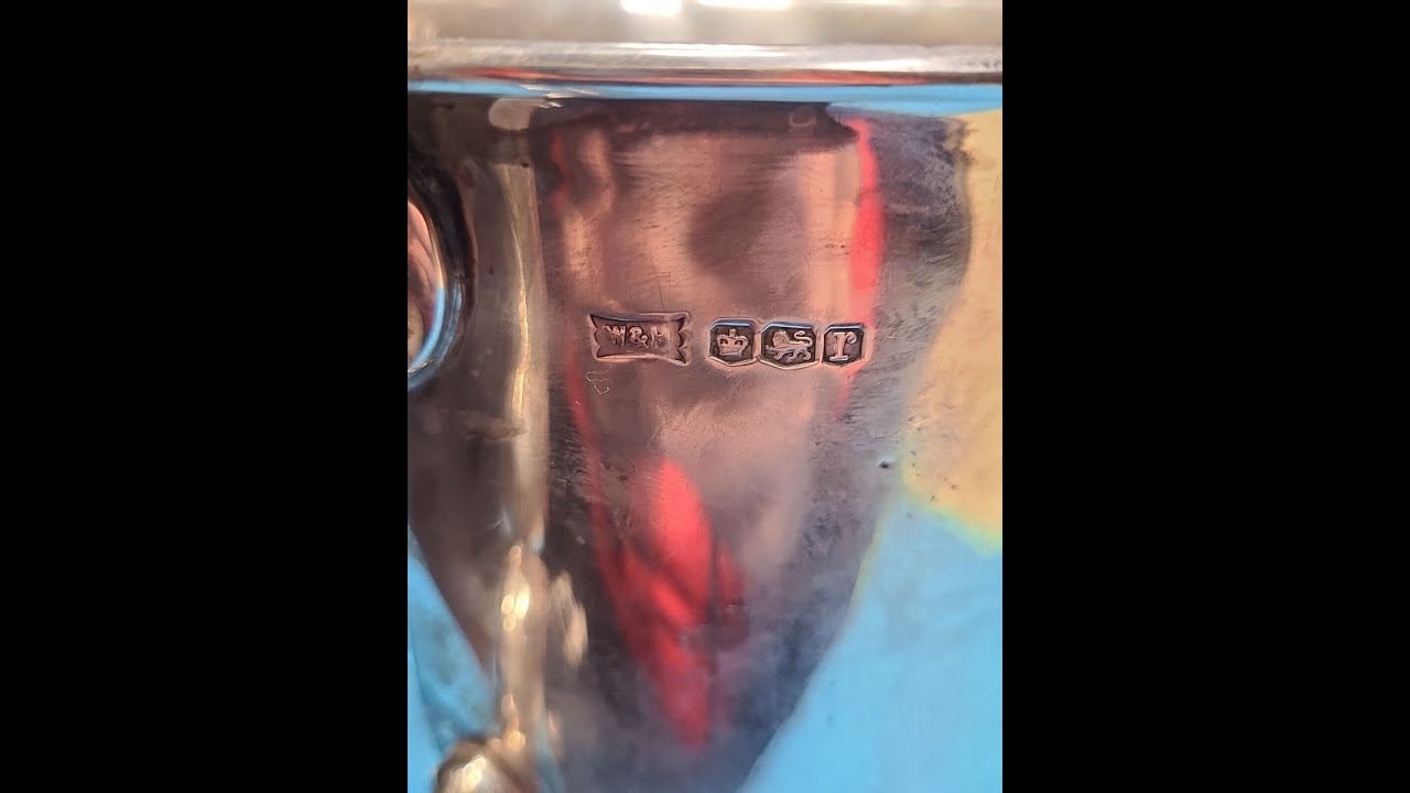 Antique 1934, Sheffield , Walker & Hall Large Solid Silver Trophy Cup , 496g