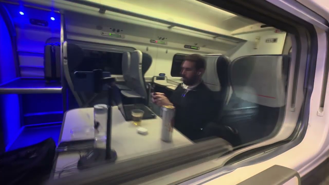 (full journey) Avanti West Coast class 390 (390 039) from Euston to Lime Street (non stop EUS-RUN)