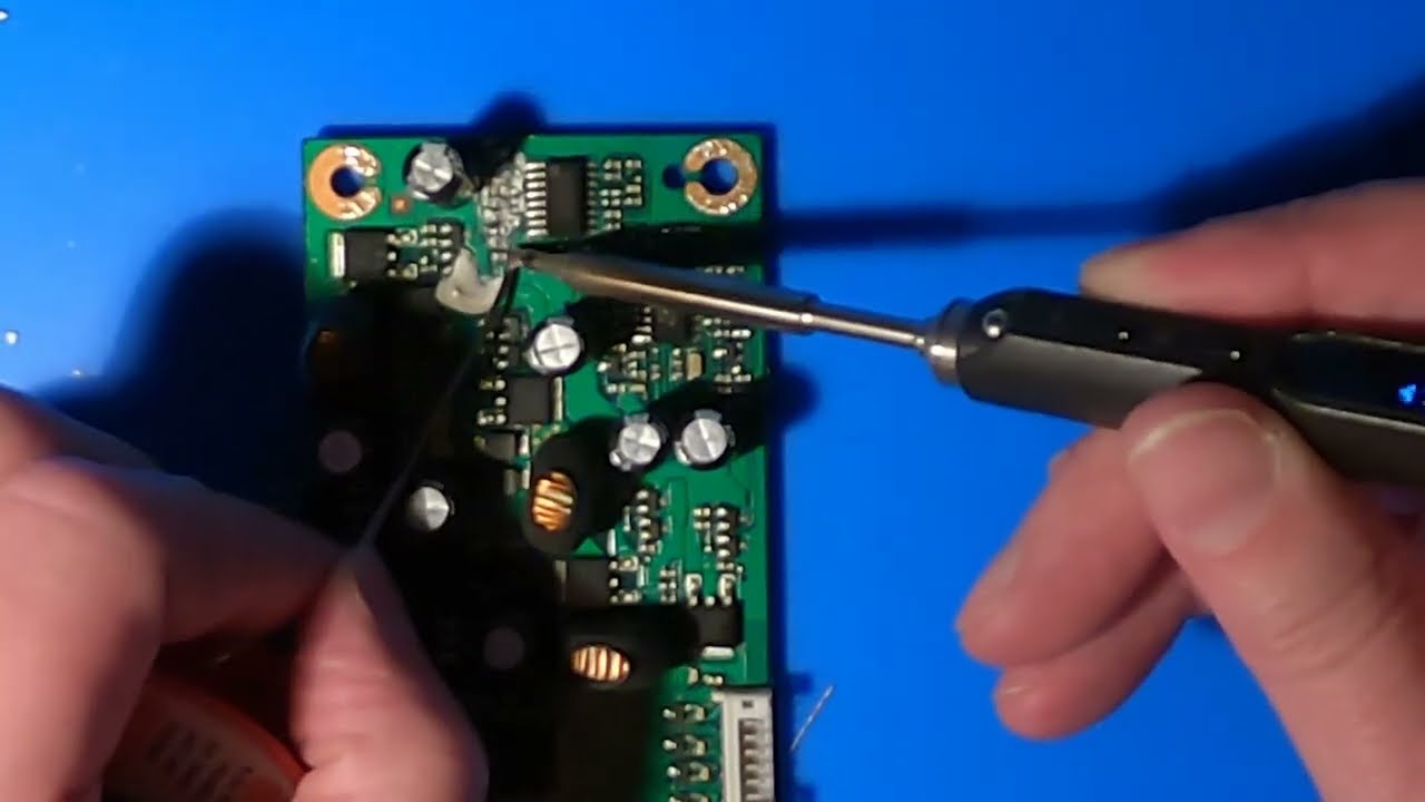 Fixing a Dell 2007FPb monitor that has trouble starting (Dell 2007FPb - Episode #2)