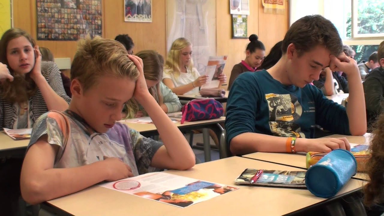 Sint Maarten op het Teylingen College Duinzigt