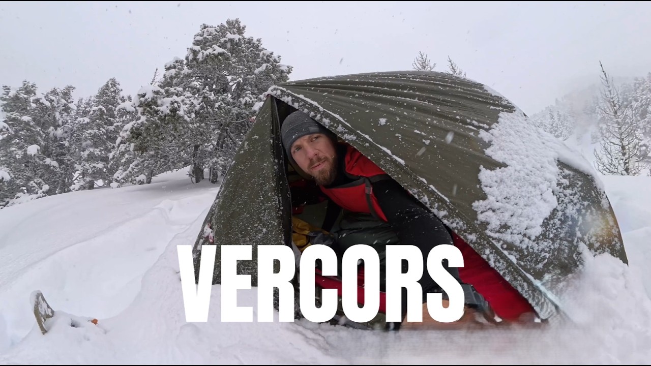 Bivouac hivernal dans le Vercors : dormir seul dans la neige ❄️